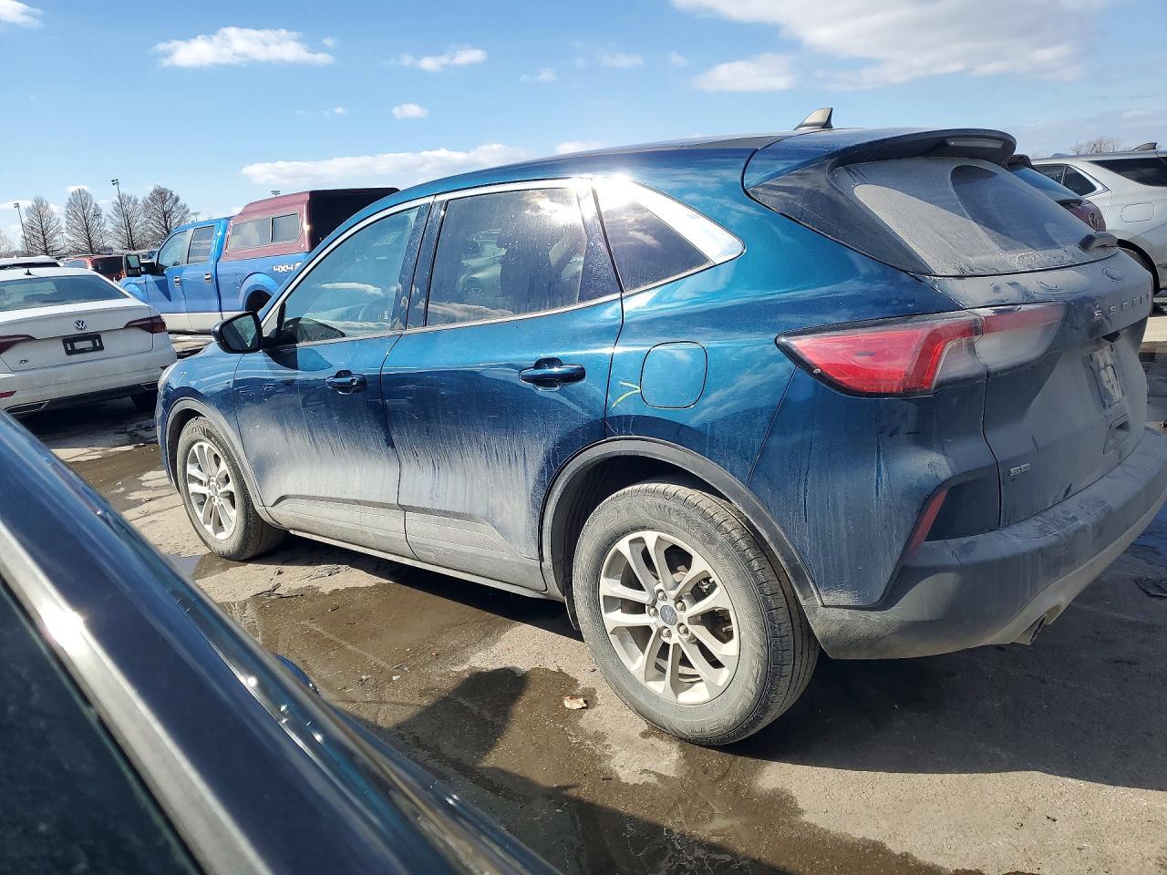 2020 Ford Escape se