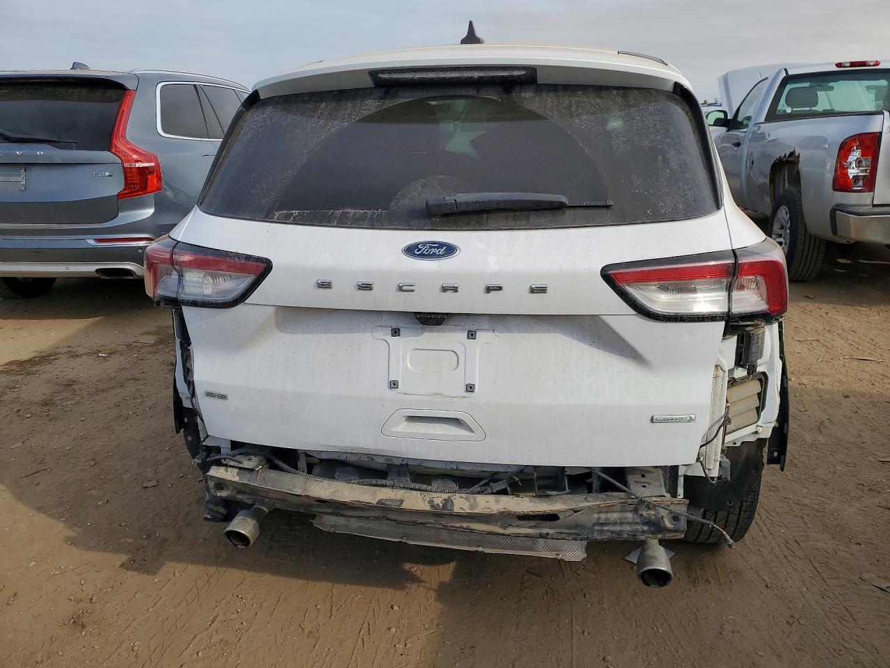 2020 Ford Escape se