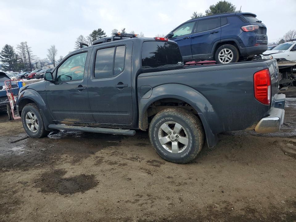 2010 Nissan Frontier Crew cab se