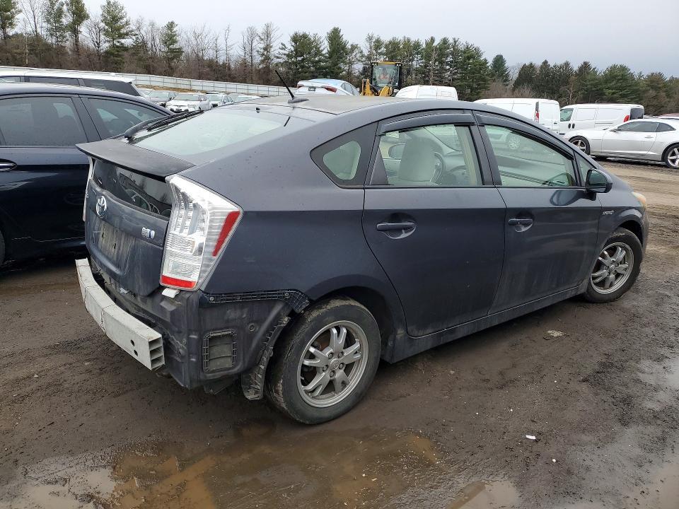 2011 Toyota Prius Three