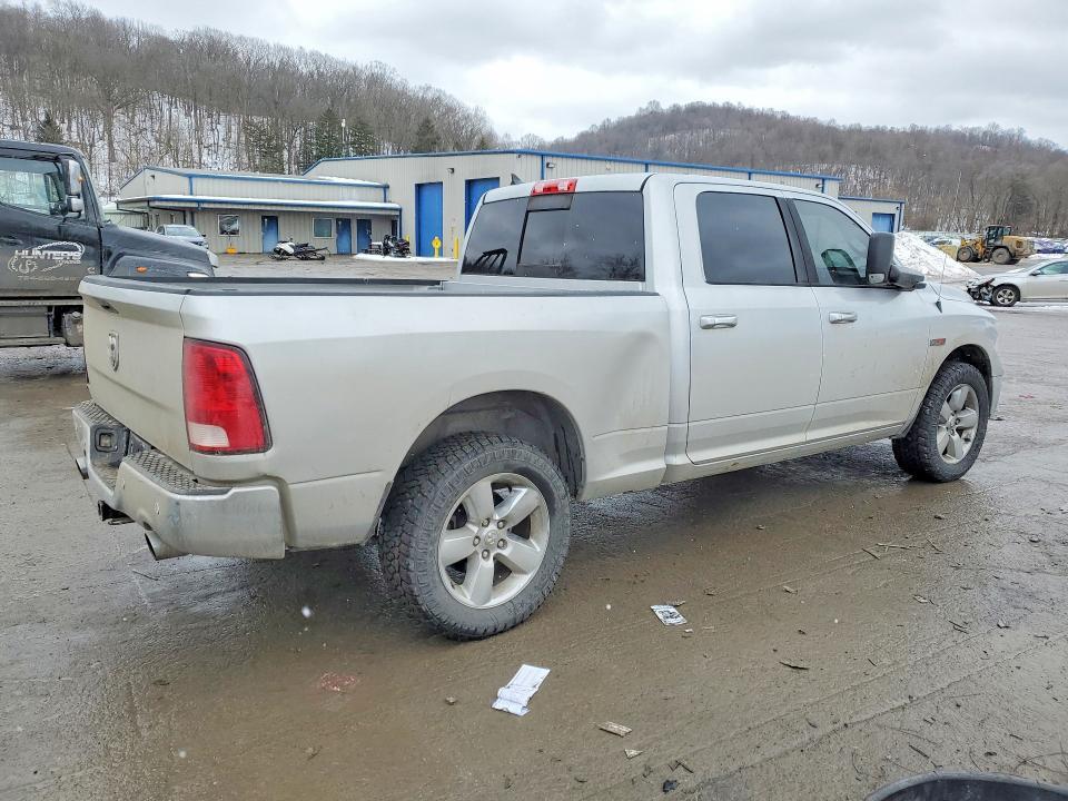 2015 Dodge RAM 1500 SLT