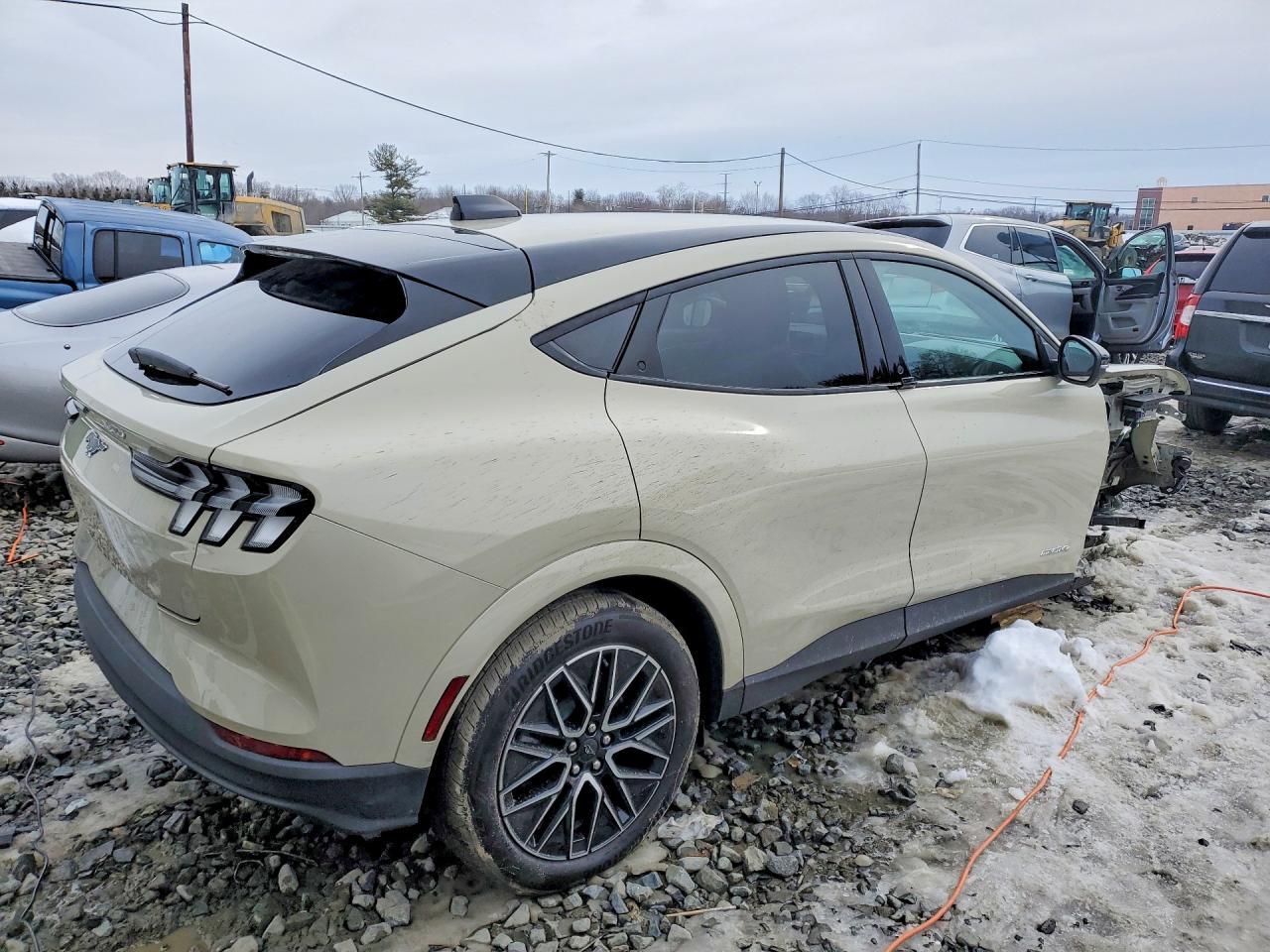 2025 Ford Mustang Mach-e Premium