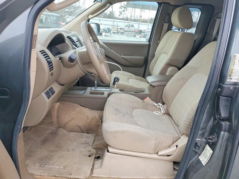 2006 Nissan Frontier King cab le
