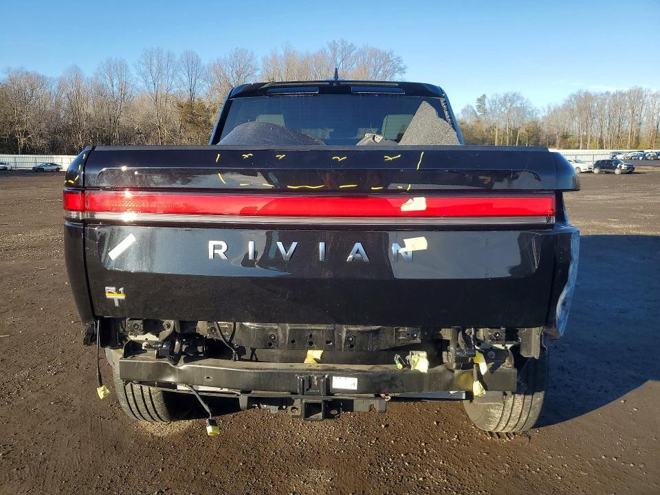 2022 Rivian R1T Adventure