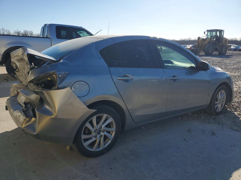 2013 Mazda 3 I