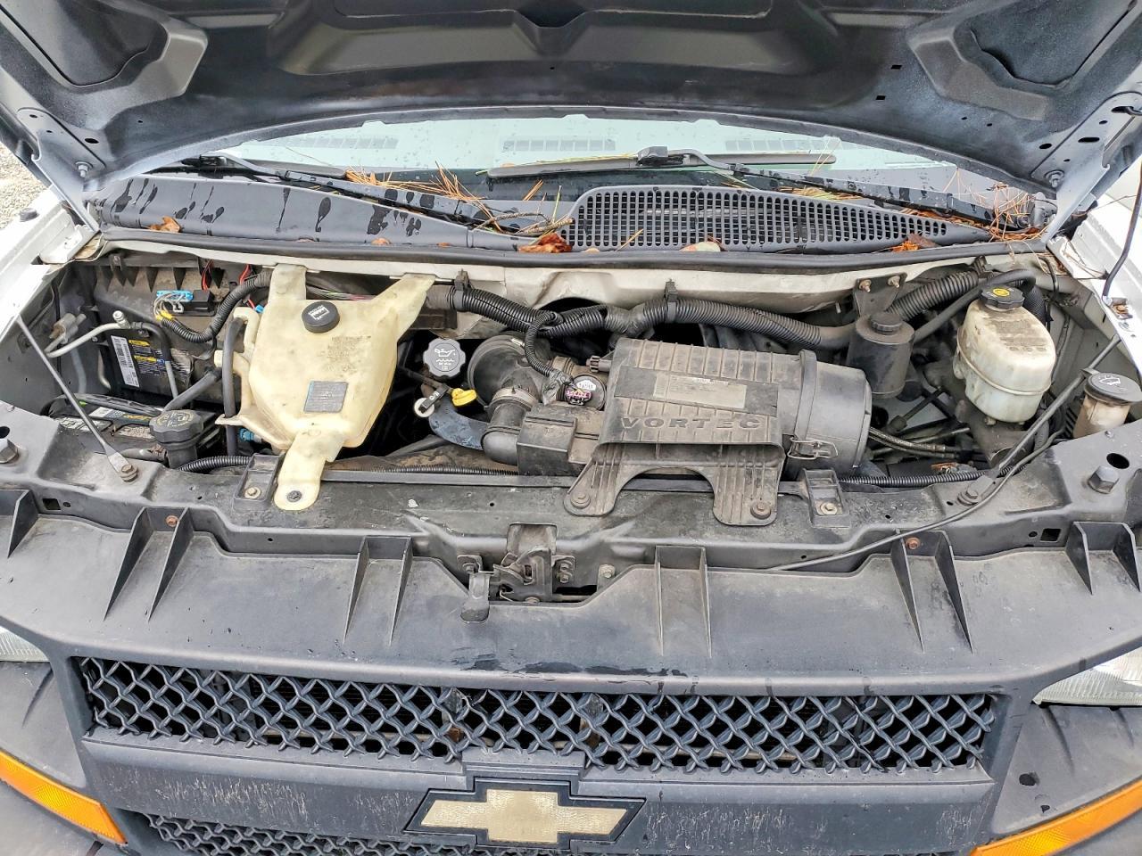 2011 Chev Rolet Express 2500 Utility / Service Van