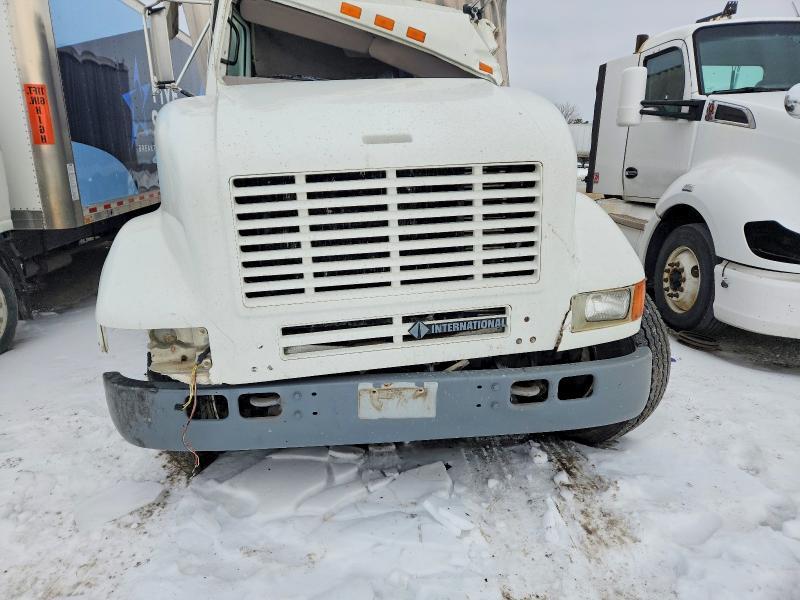 1999 International Dumptailer