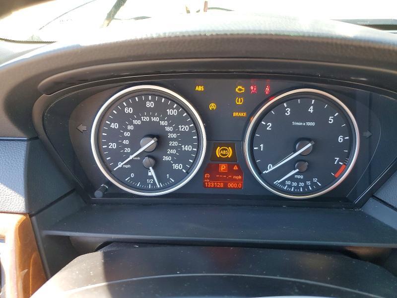 2010 BMW 528 i