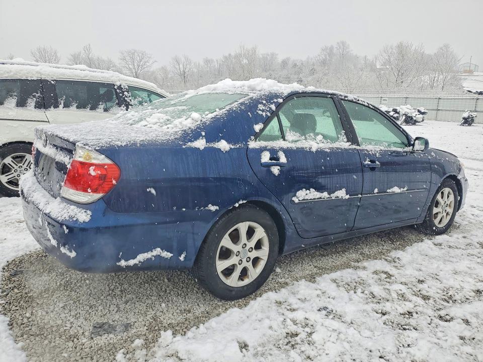 2005 Toyota Camry xle V6