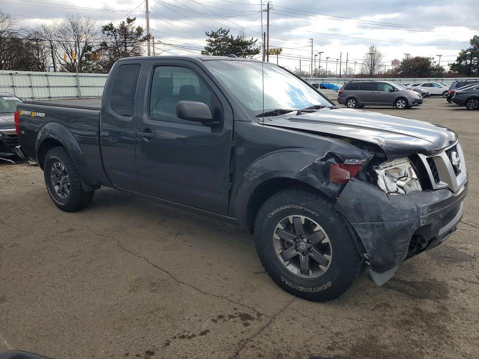 2015 Niss Frontier Desert Runner