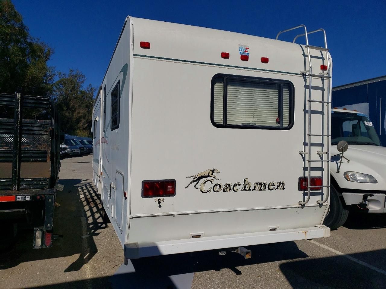 2003 Ford Econoline E450 Super Duty Cutaway Van