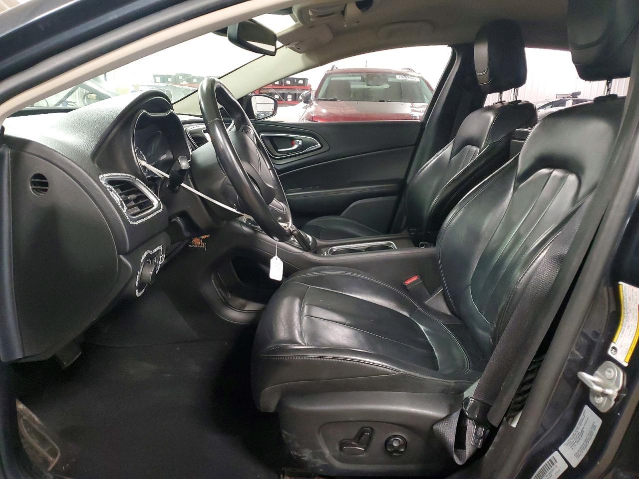 2017 Chrysler 200 Limited