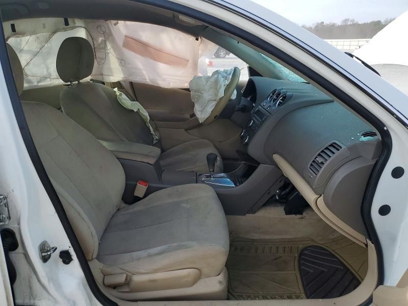 2011 Nissan Altima Base