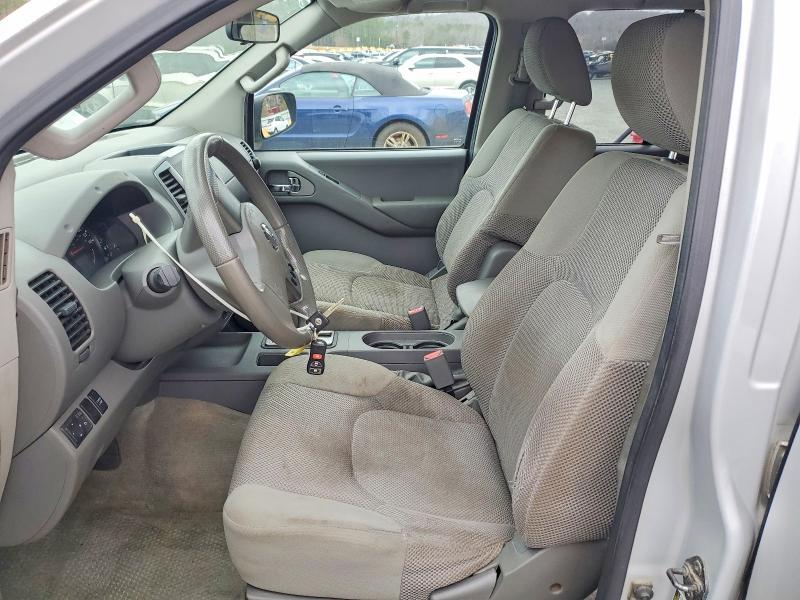 2012 Nissan Frontier s