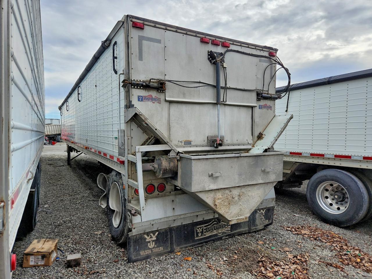 2008 Wilson Dwbt-650 Grain Trailer