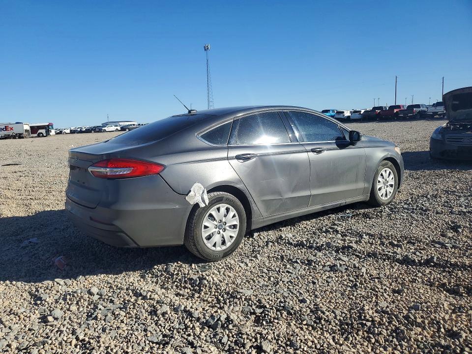 2019 Ford Fusion s
