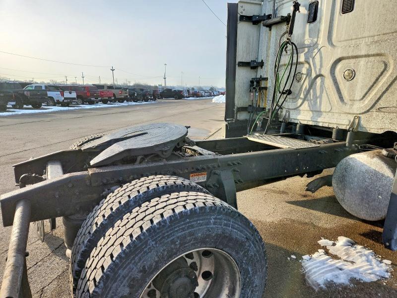 2016 Freightliner Cascadia 125 Semi Truck