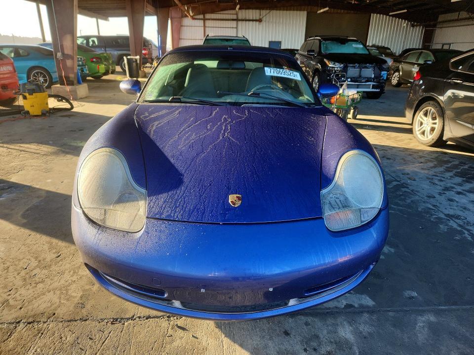 2000 Porsche 911 Carrera 2