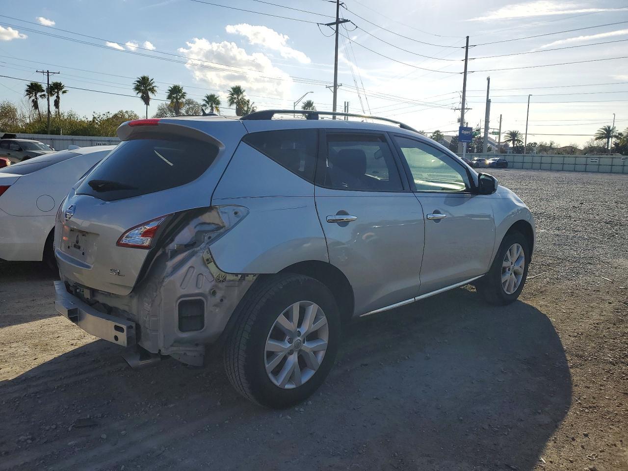 2014 Nissan Murano s