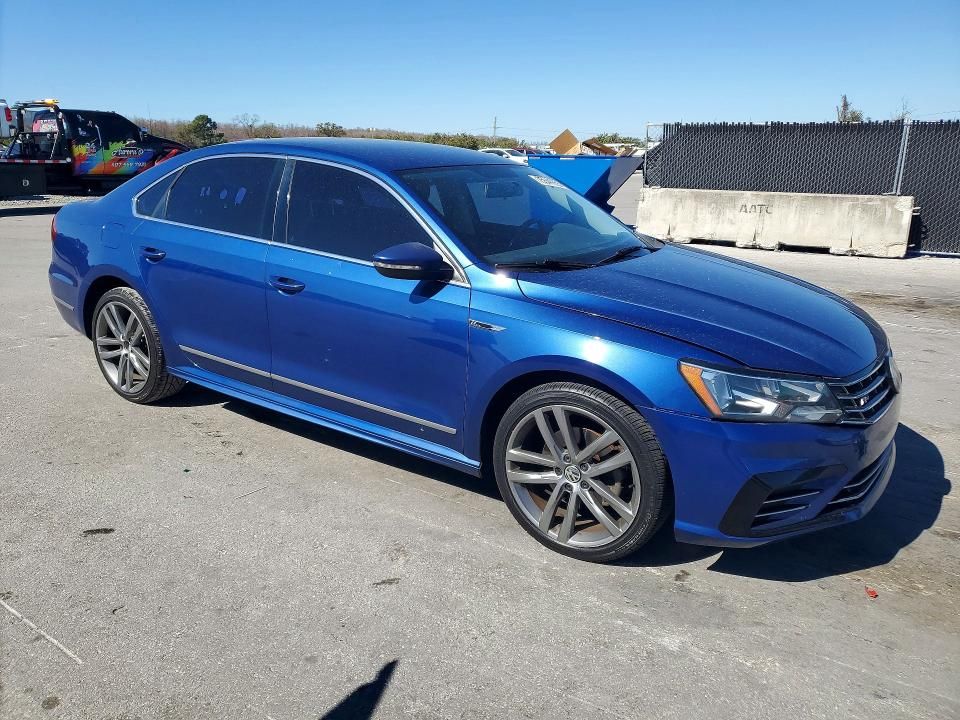 2017 Volkswagen Passat R-line
