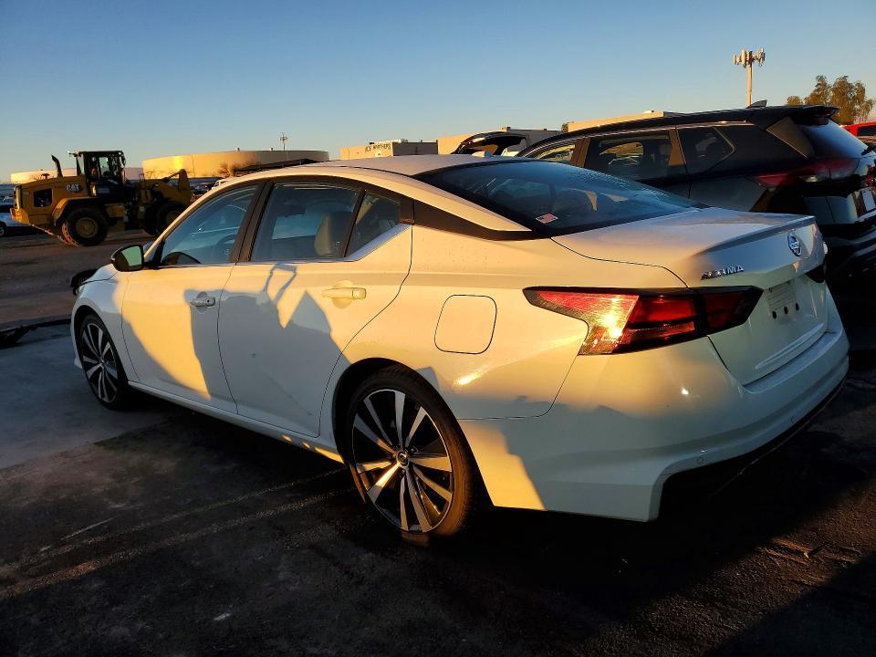 2021 Nissan Altima 2.5 sr