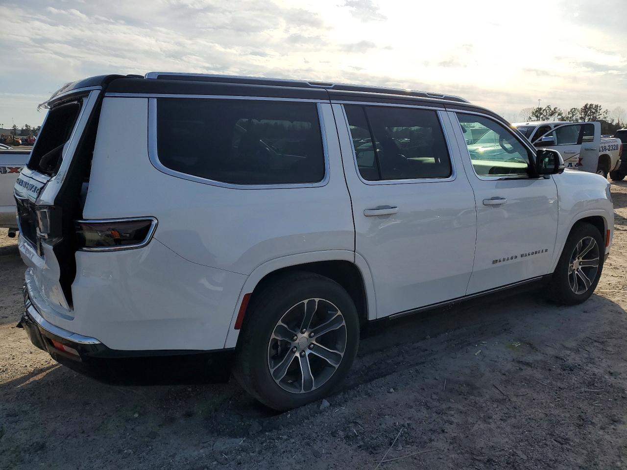 2023 Jeep Grand Wagoneer Series i