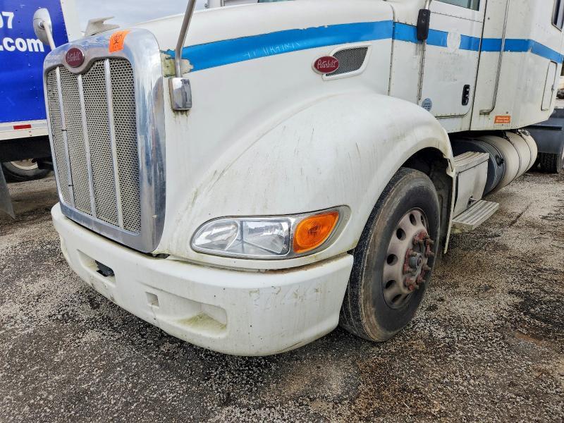 2014 Peterbilt Tractor 2014 Peterbilt 386 Semi Truck