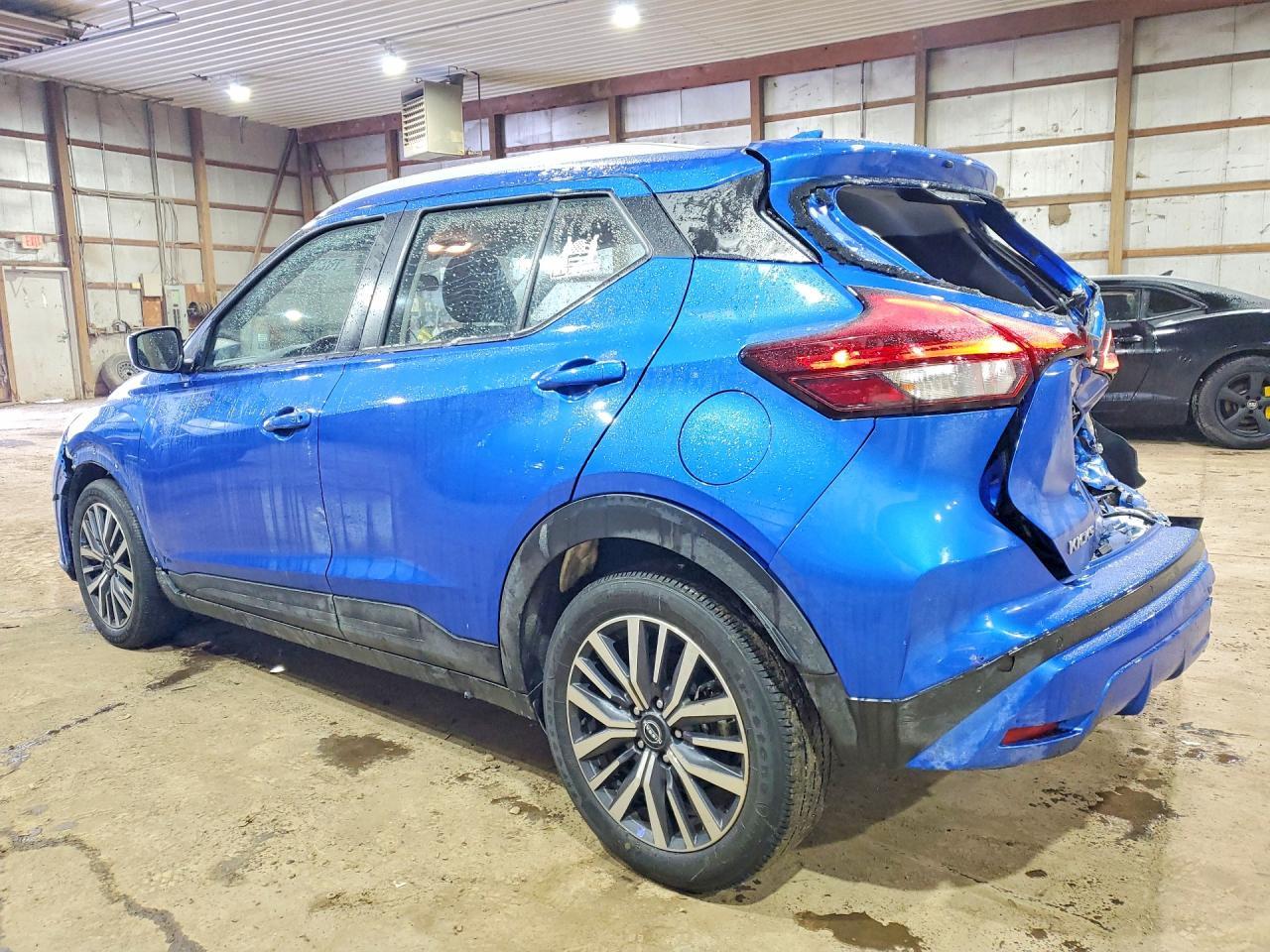 2023 Nissan Kicks sv