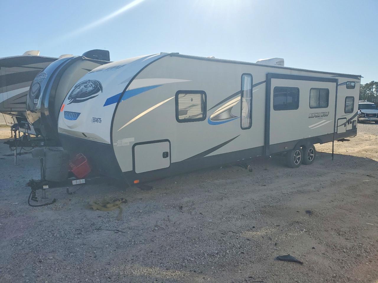 2019 Trailers Cherokee Alpha