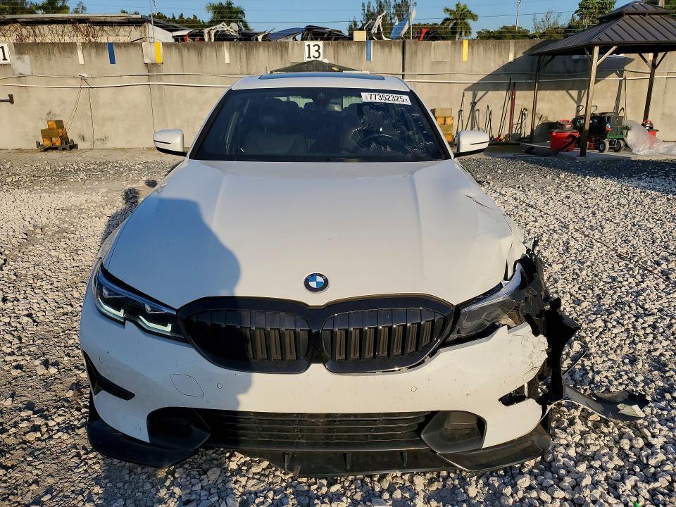 2022 BMW 330i