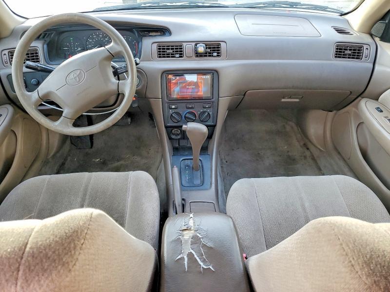 2001 Toyota Camry le