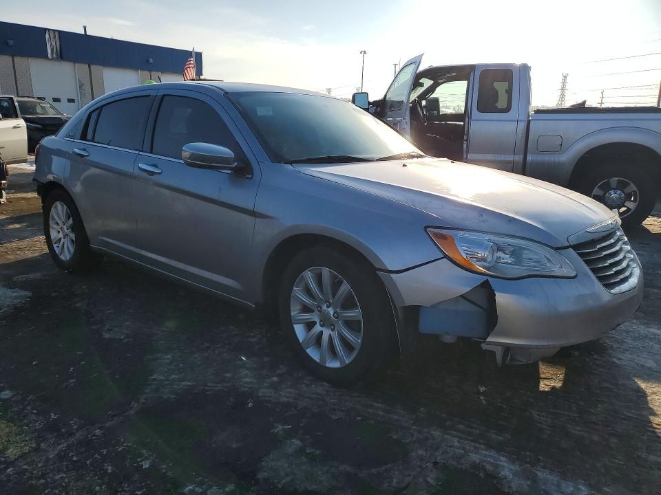 2013 Chrysler 200 Limited