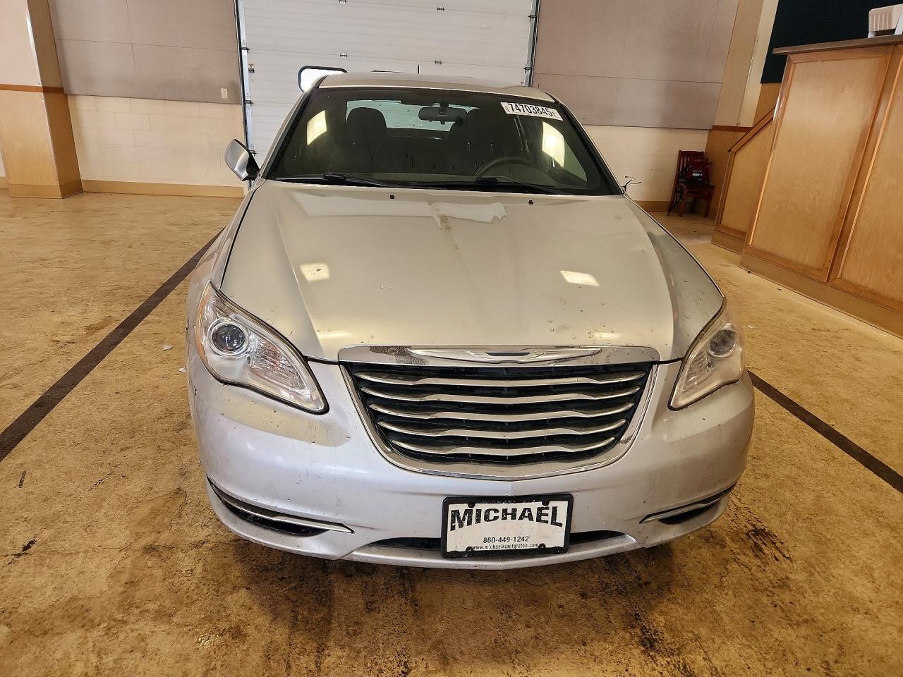 2012 Chrysler 200 lx