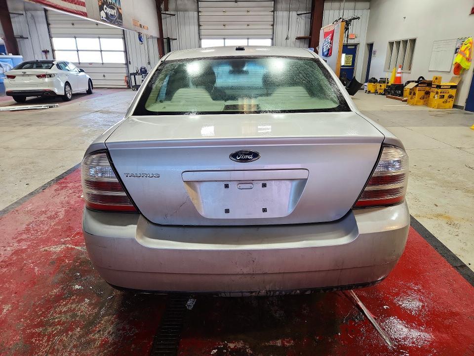 2009 Ford Taurus se