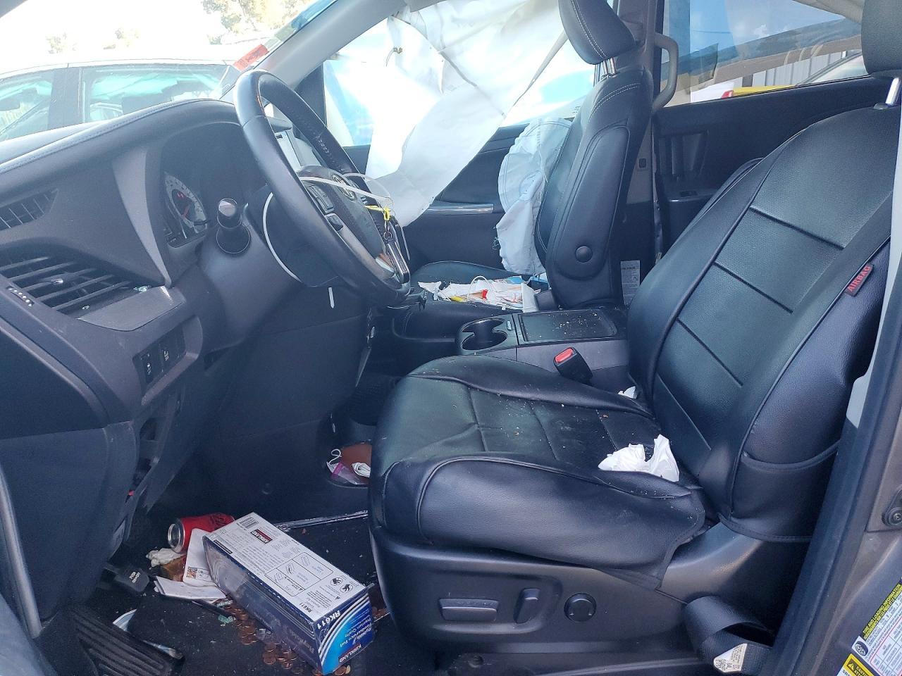 2017 Toyota Sienna se
