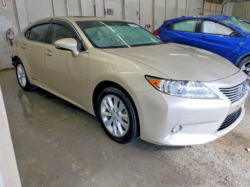 2015 Lexus Es 300h Base