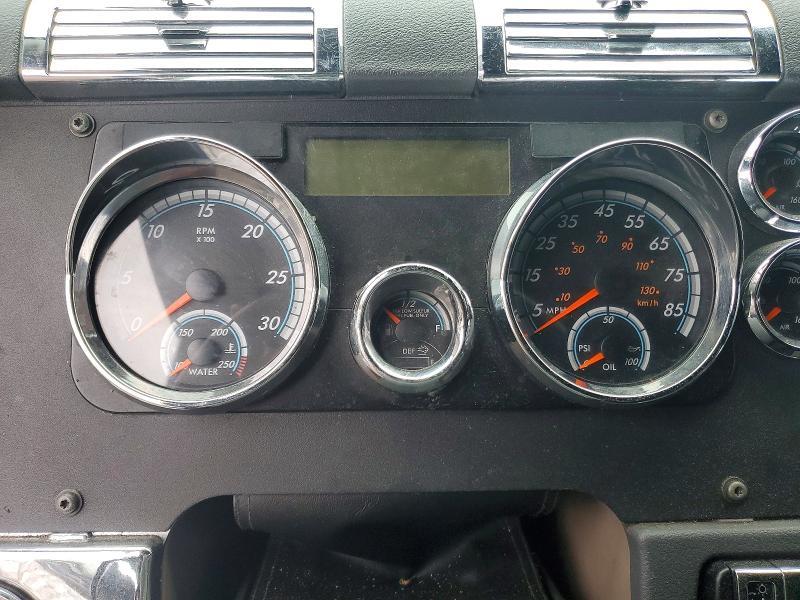 2014 Freigliner 2014 Freightliner Cascadia Semi Truck