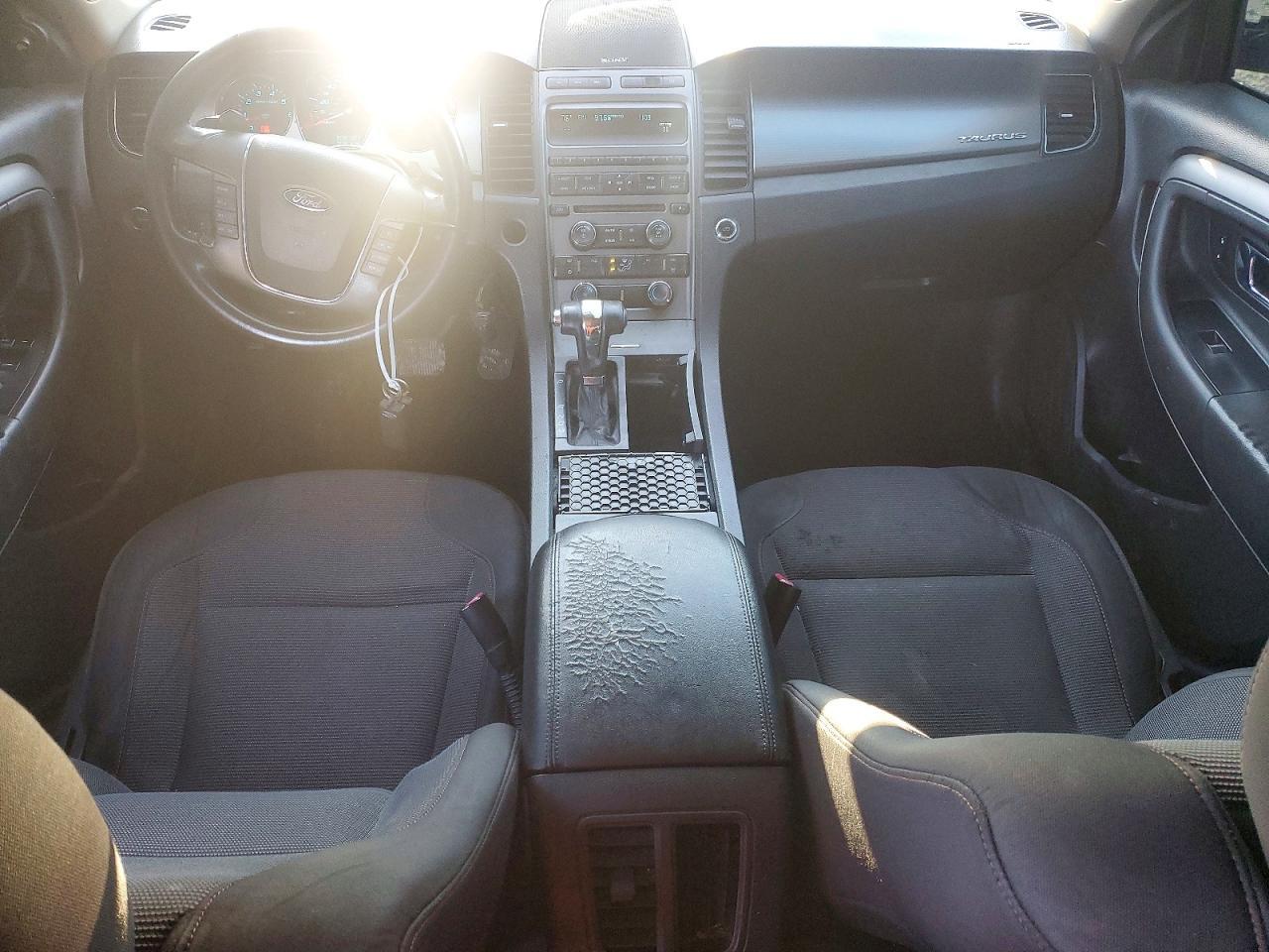 2010 Ford Taurus sel