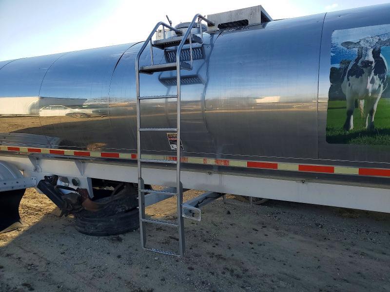 2004 Walker 2003 Urwi Unknown-Tank Trailer