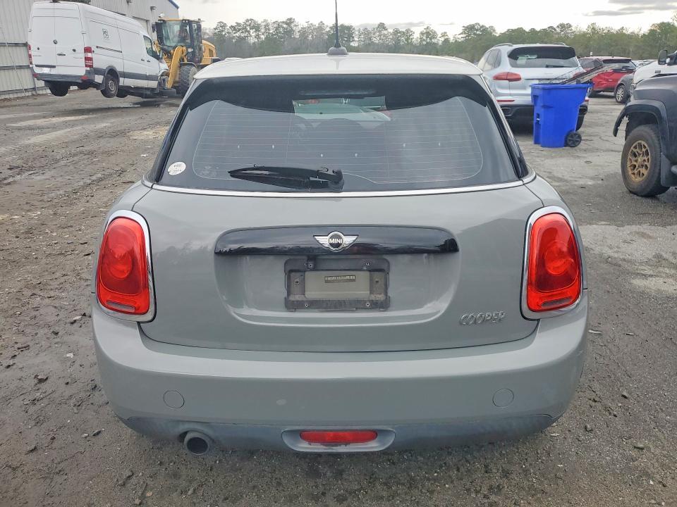 2017 Mini Cooper