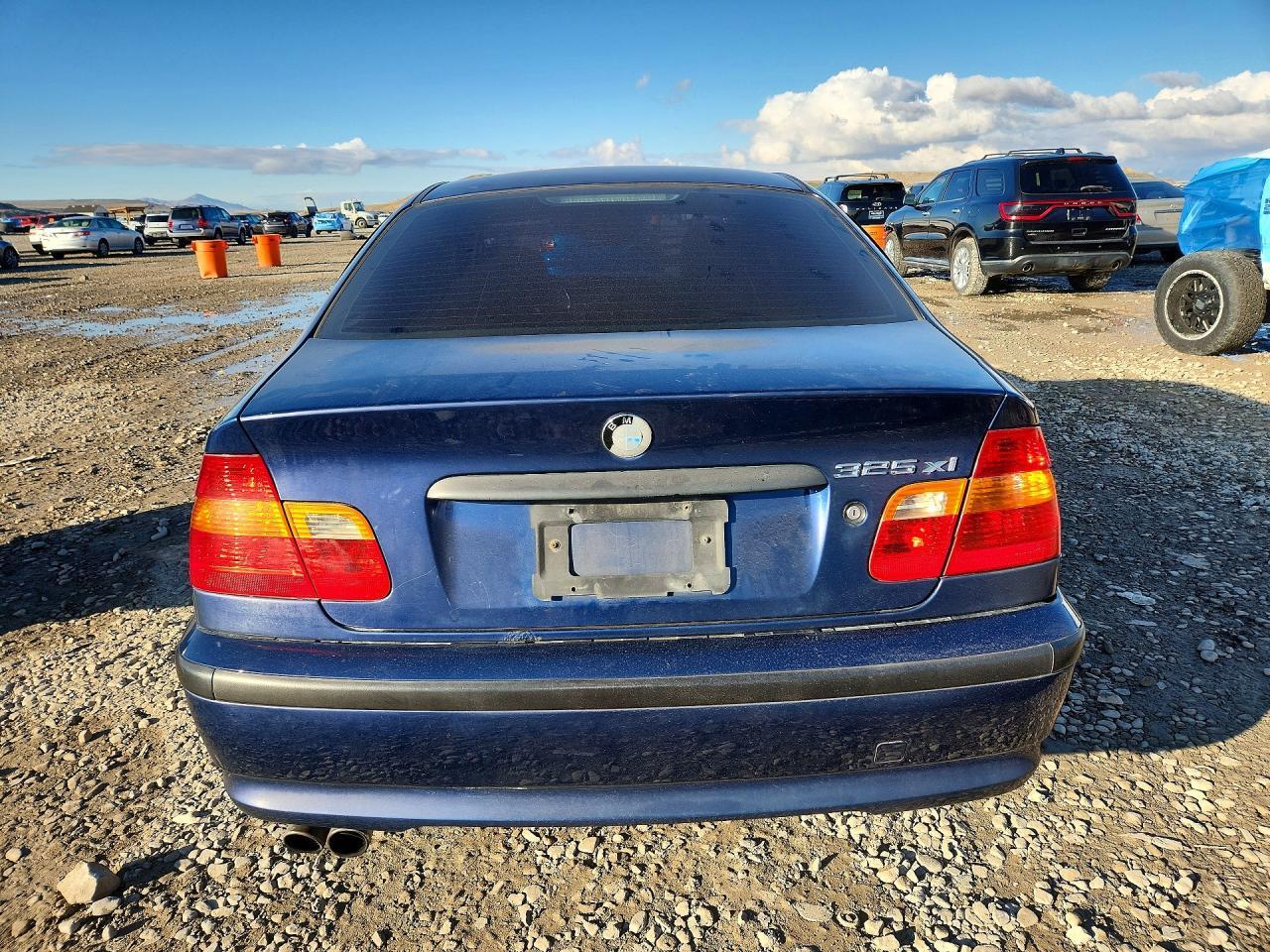 2005 BMW 325 xi