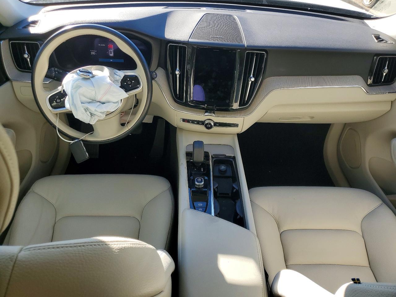 2023 Volvo Xc60 Plus