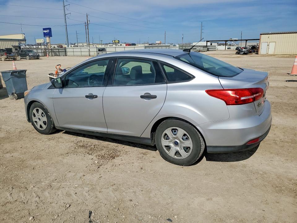 2016 Ford Focus s