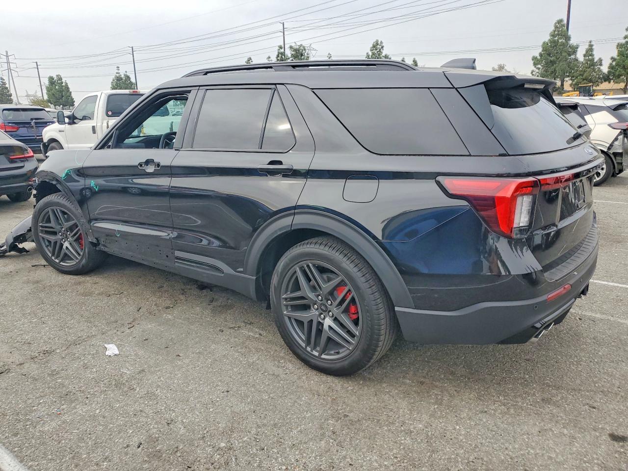 2025 Ford Explorer st