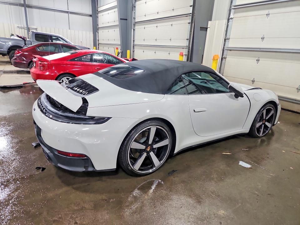 2025 Porsche 911 Carrera