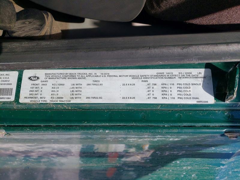 2017 Mack CXU613 Semi Truck