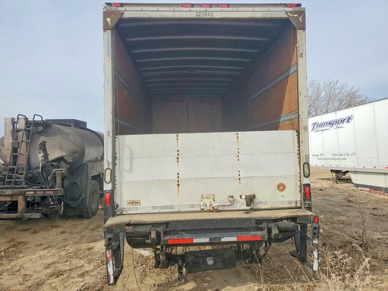 2019 Freightliner Business Class M2 BOX Truck