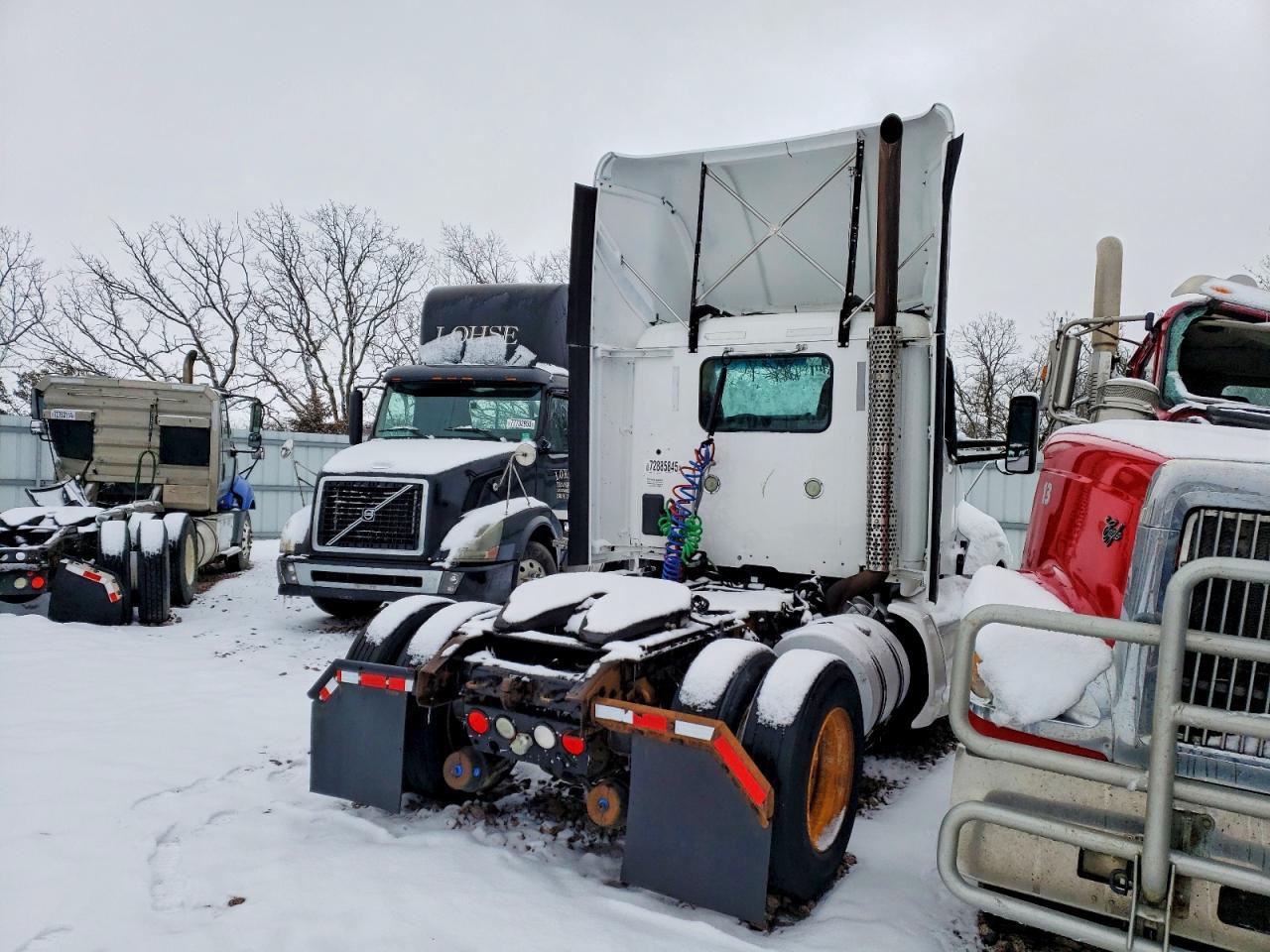 2015 Kenworth T680 Semi Truck
