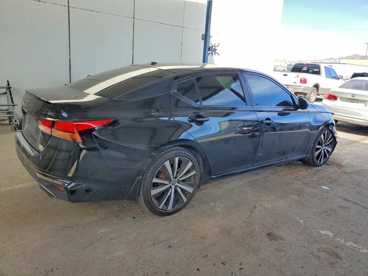 2022 Niss Altima 2.5 sr