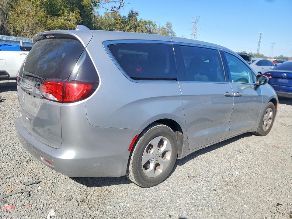2017 Chrysler Pacifica lx